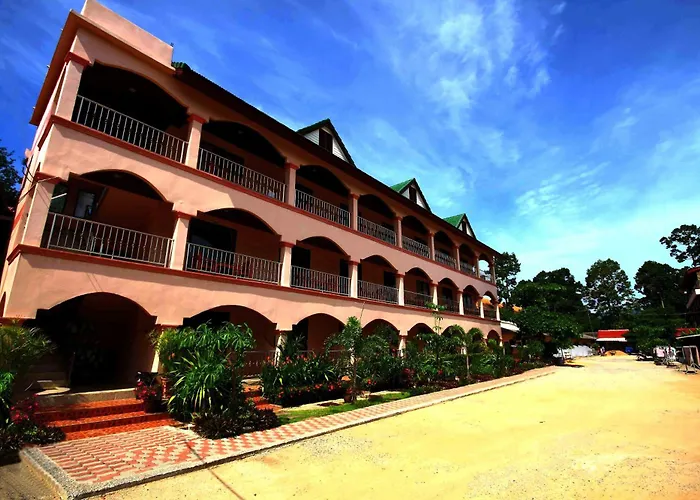Lotus Friendly Hotel